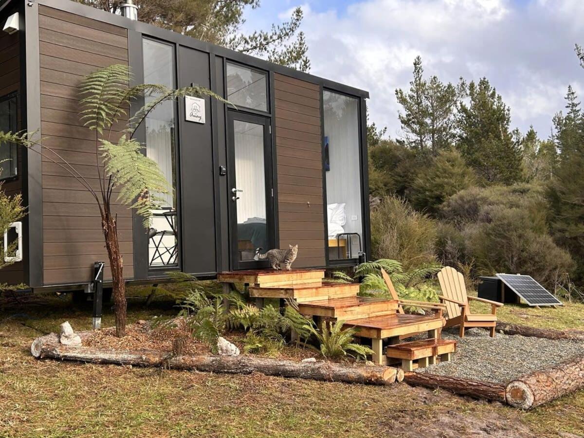 Aroha Tiny House Villa Rangihaeata Exterior photo