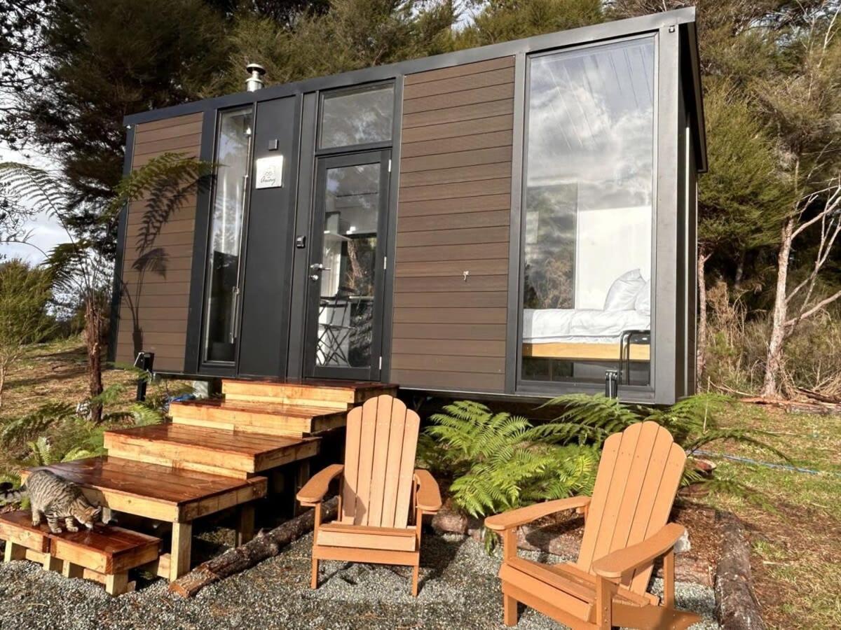 Aroha Tiny House Villa Rangihaeata Exterior photo