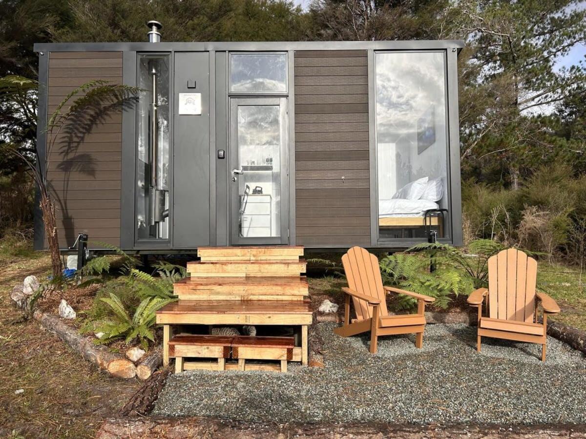 Aroha Tiny House Villa Rangihaeata Exterior photo