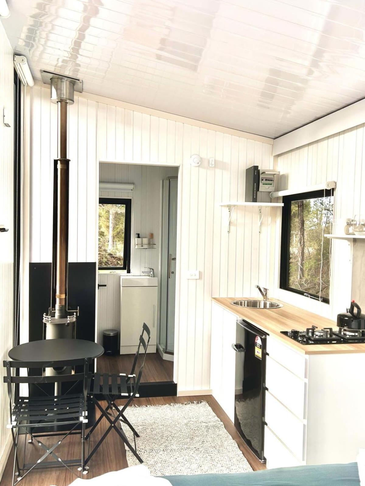 Aroha Tiny House Villa Rangihaeata Exterior photo